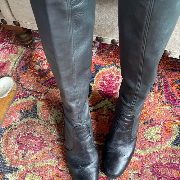 Stuart Weitzman boots - Picture 2 of 8